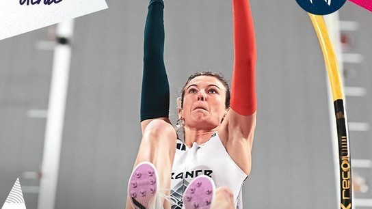 VIDEO | Sportiva franceză Margot Chevrier, scoasă din arenă pe targă. Ea s-a accidentat grav la picior