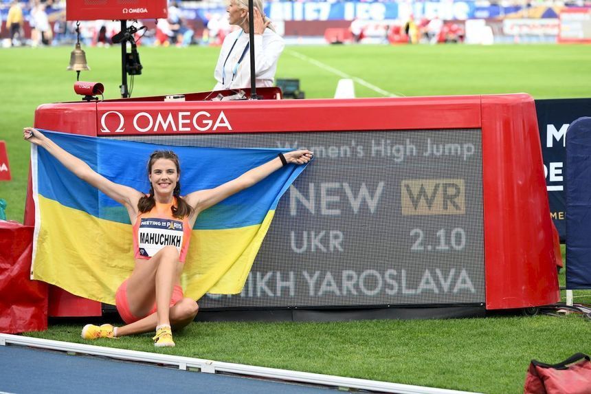 Atleta ucraineană Yaroslava Mahuchikh a doborât un record mondial vechi de 37 de ani

