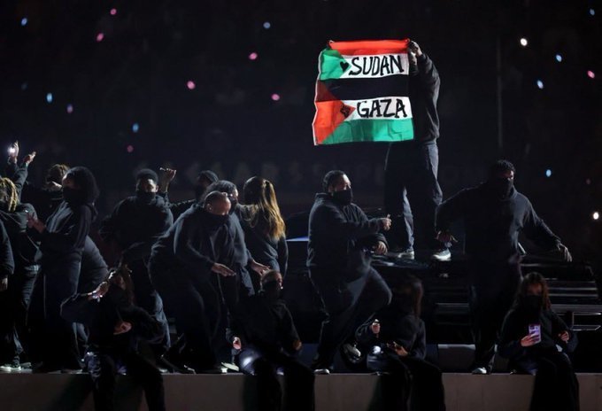 Un drapel palestinian a fost fluturat în timpul spectacolului de la Super Bowl