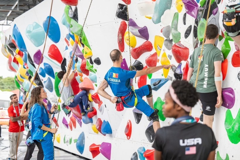 Două medalii de aur şi una de bronz pentru România la Campionatele Mondiale de Escaladă şi Para-Escaladă IFSC 2025