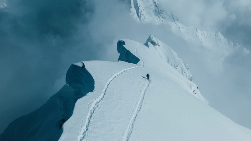 Polonezul Bargiel, primul om care a coborât pe schiuri de pe Everest fără oxigen suplimentar 