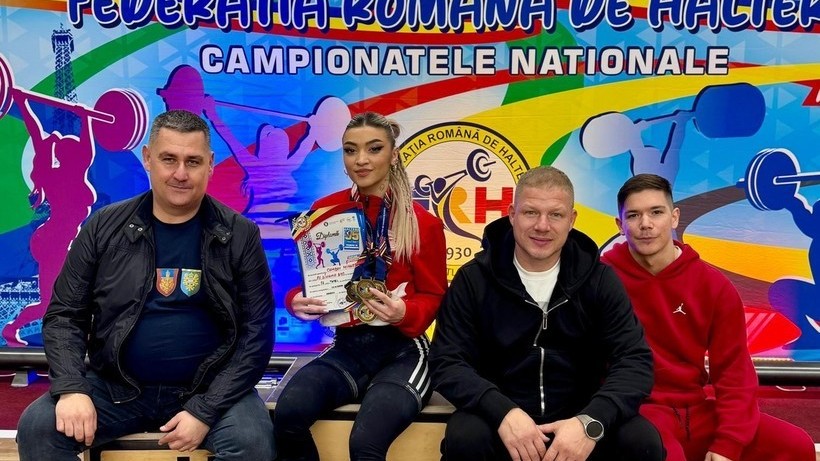 Haltere: Mihaela Valentina Cambei încheie anul cu 6 medalii de aur la Naţionalele de seniori şi tineret