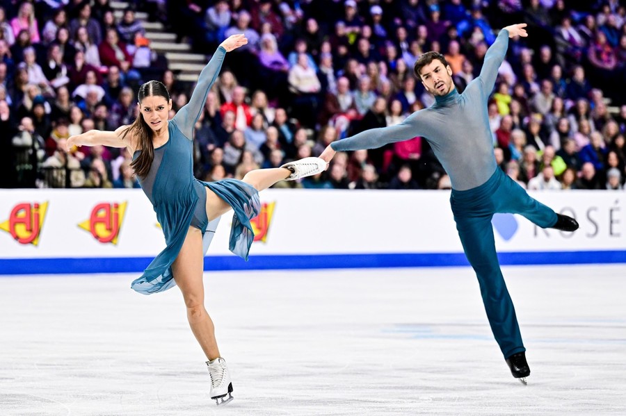 Patinatorii Guillaume Cizeron şi Laurence Fournier Beaudry sunt campioni europeni la dans