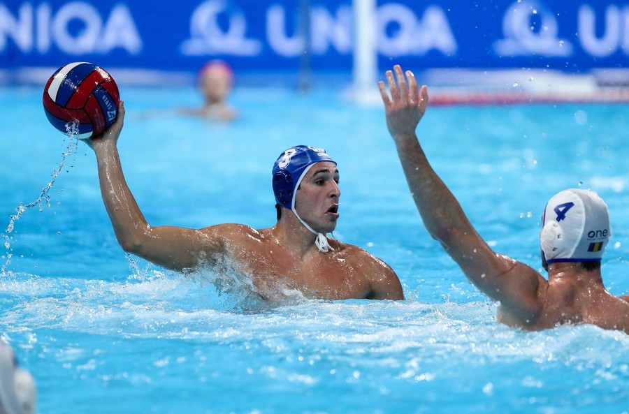 România pierde clar cu Grecia şi va juca pentru locul 7 la europeanul de polo