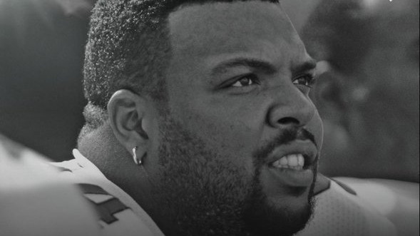 Un fost jucător din NFL a fost ucis într-o tabără pentru persoane fără adăpost unde locuia