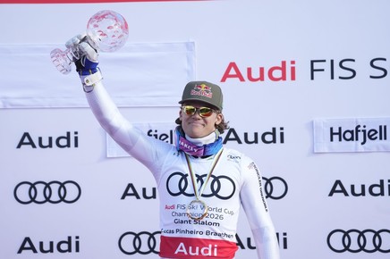 Brazilianul Lucas Pinheiro Braathen a câştigat globul de cristal la slalom uriaş