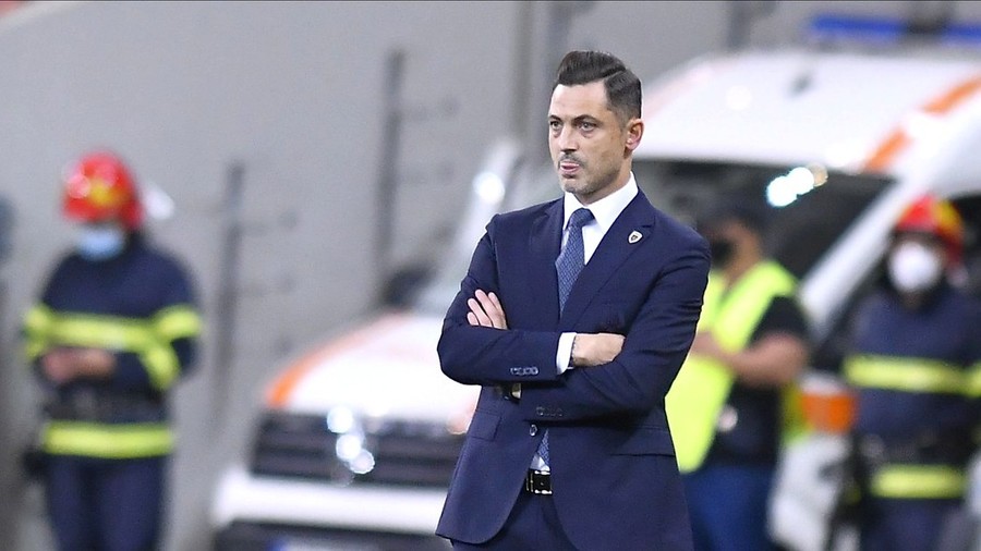 Un fotbalist de la Dinamo, propus la naţionala României. ”Este mijlocaşul defensiv care leagă foarte bine liniile, are o capacitate de efort extraordinar de mare”
