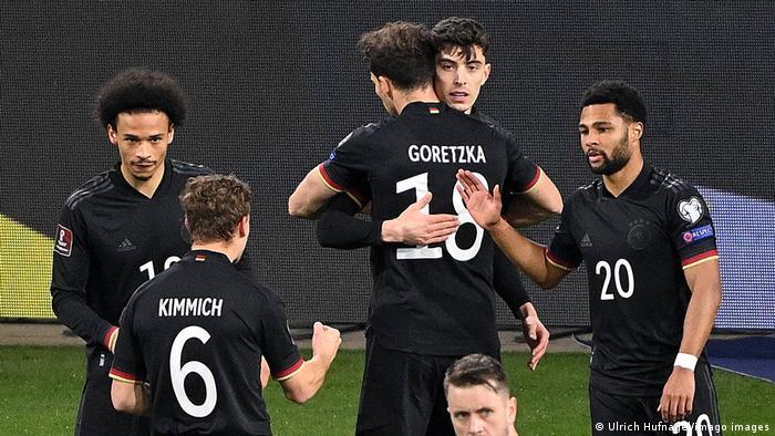 VIDEO | Naţionala Germaniei a ajuns la Bucureşti. Lotul plin de staruri convocat de Joachim Low