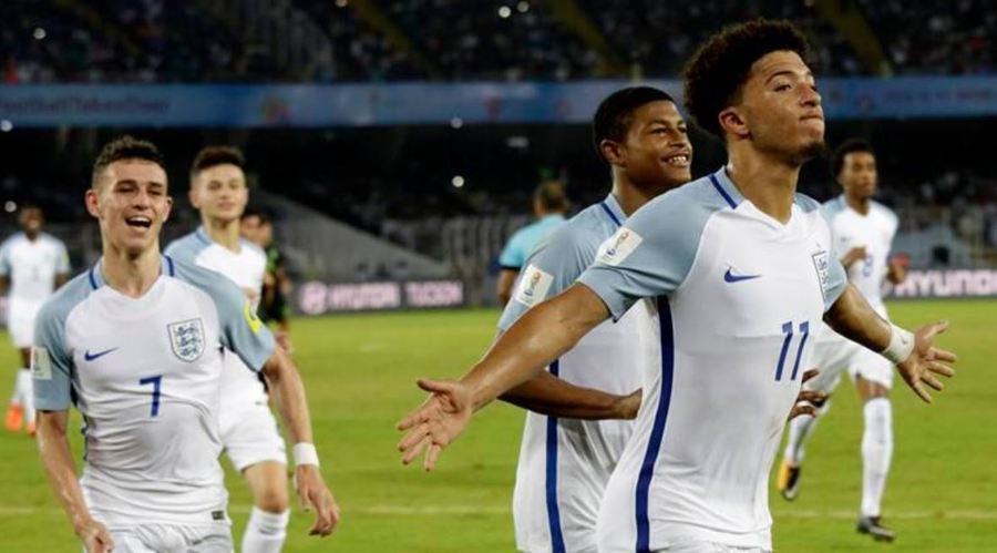 VIDEO | Jadon Sancho şi Phil Foden au trecut pe la Buftea! Imagini senzaţionale cu vedetele de la Dortmund şi Manchester City, de acum 5 ani