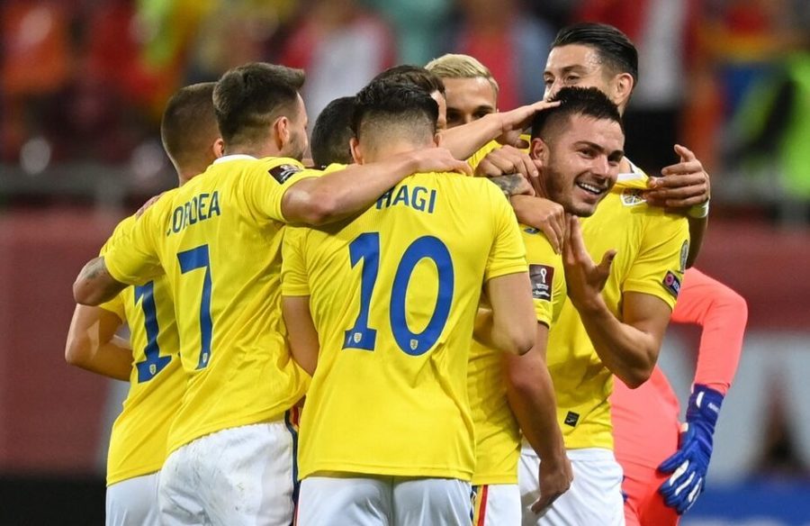 Edi Iordănescu a ales lotul pentru meciul cu Muntenegru. A renunţat la 7 jucători!