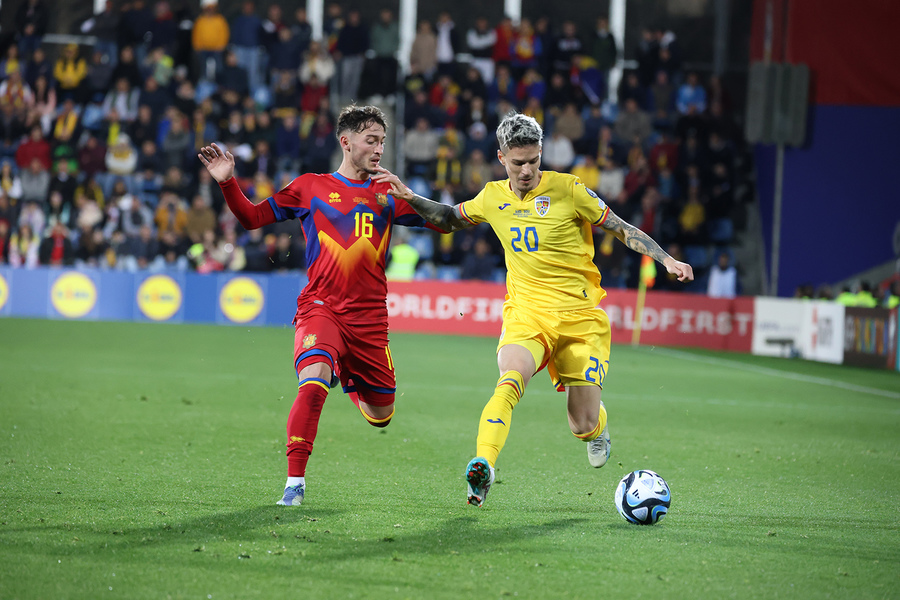 ”Important este că am reuşit să câştigăm şi să nu primim gol”. Dennis Man, printre cei mai buni în meciul cu Andorra