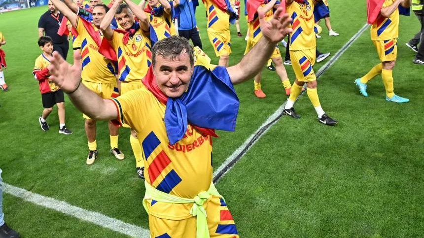 Hagi, după meciul de adio al Generaţiei de Aur. „Fericit să fiu din nou pe teren, după 30 de ani”