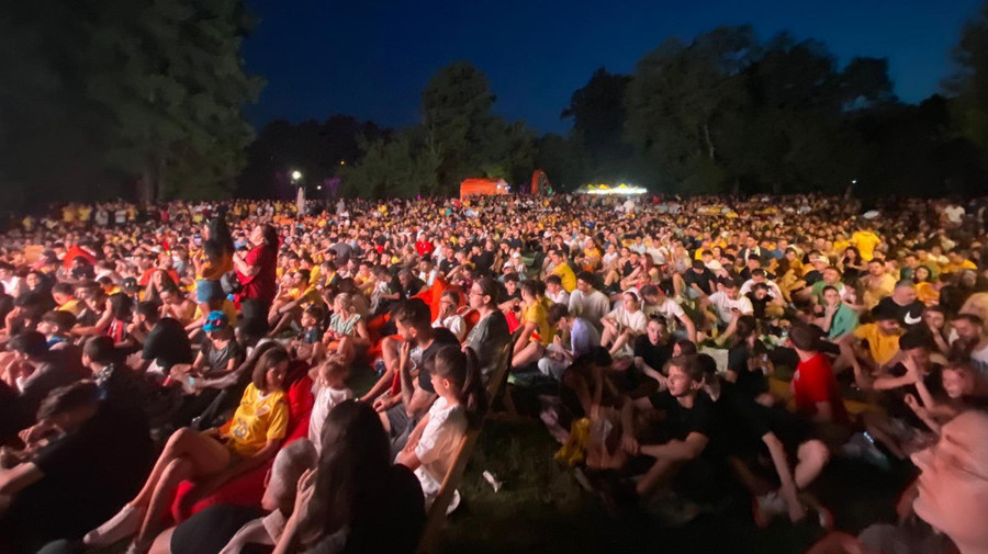 VIDEO | Fanii naţionalei au umplut Parcul Titan! Susţinere necondiţionată la meciul cu Belgia