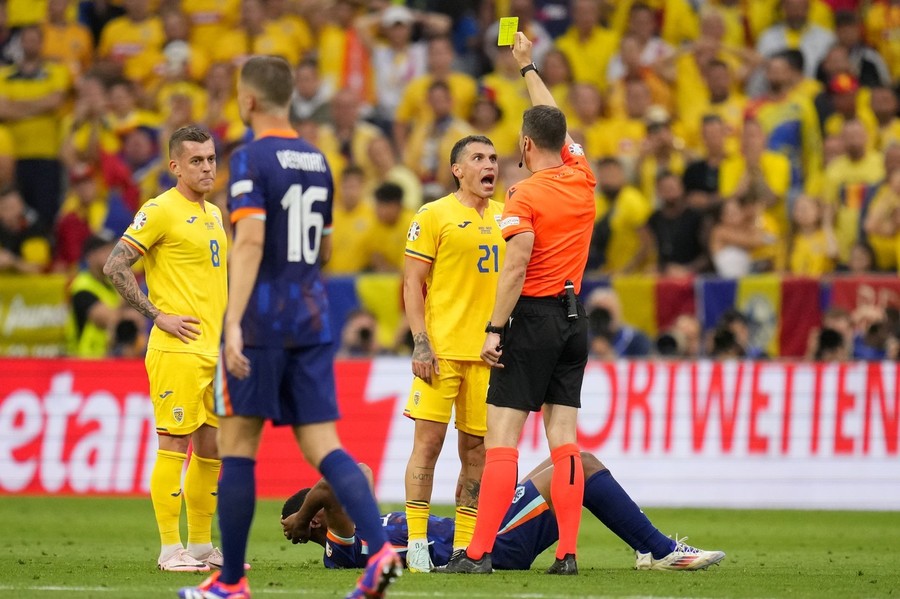 ”O situaţie care trebuia cel puţin analizată”. Marele Michael Ballack acuză o fază de arbitraj la România - Olanda