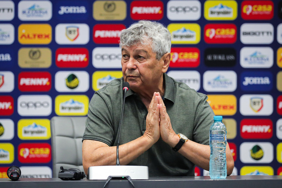 Mircea Lucescu a hotărât echipa de start pentru meciul cu Cipru