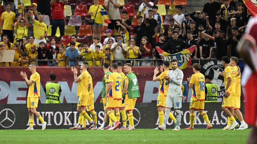 Tensiuni în vestiarul echipei naţionale! Jucătorii critică decizia lui Mircea Lucescu înainte de partida cu Cipru