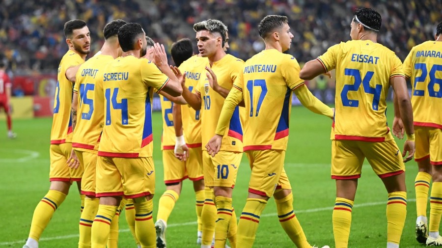 Mihai Stoica a văzut evoluţia jucătorilor debutanţi în tricoul României şi a răbufnit: „Nu mi place superficialitatea unora. ‘Vai, ce bun e’. Staţi, mă, că nu ştiţi nimic, nici măcar nu ştiţi ce joacă la echipa de club, specialiştilor” | VIDEO EXCLUSIV