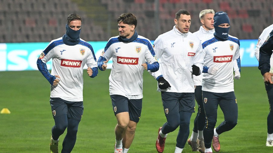 Mircea Lucescu a făcut o modificare în echipa de start. Cum arată primul 11 pentru meciul cu Bosnia