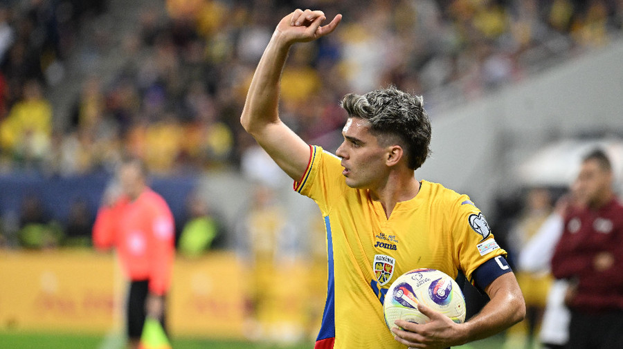 Un cunoscut om de fotbal ”îl face praf” pe Ianis Hagi. ”Îl pui pe coafat căpitan de echipă?”