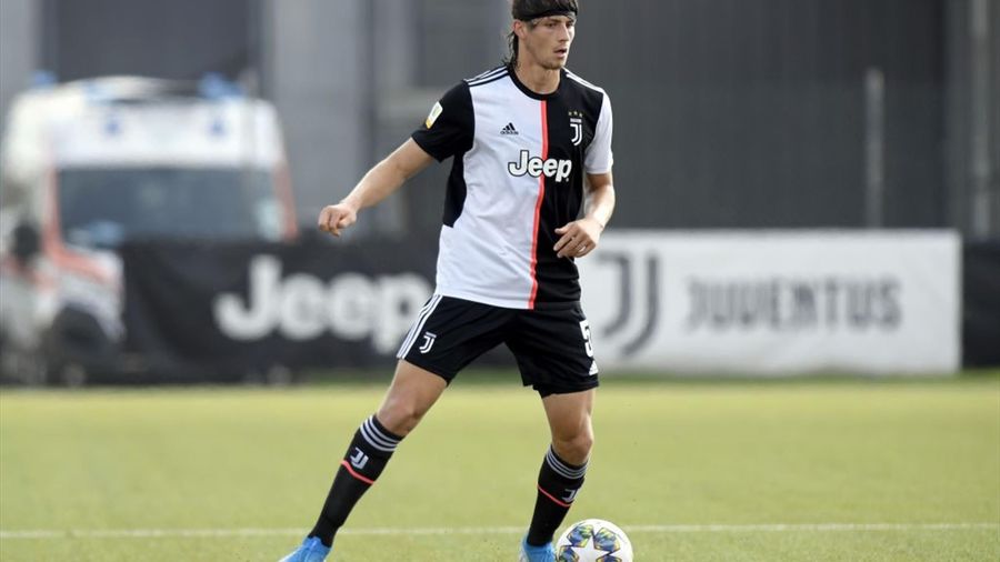 Radu Drăguşin, coleg cu Cristiano Ronaldo la Juventus nu ar refuza o ofertă din Liga 1. Care ar fi echipa cu care ar semna