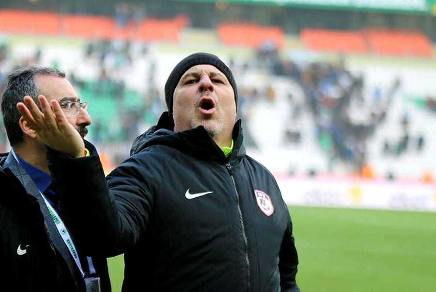 Gaziantep, cu Toşca şi Maxim integralişti, a făcut egal cu Antalyaspor. Şumudică, nervos: "Am obosit!"
