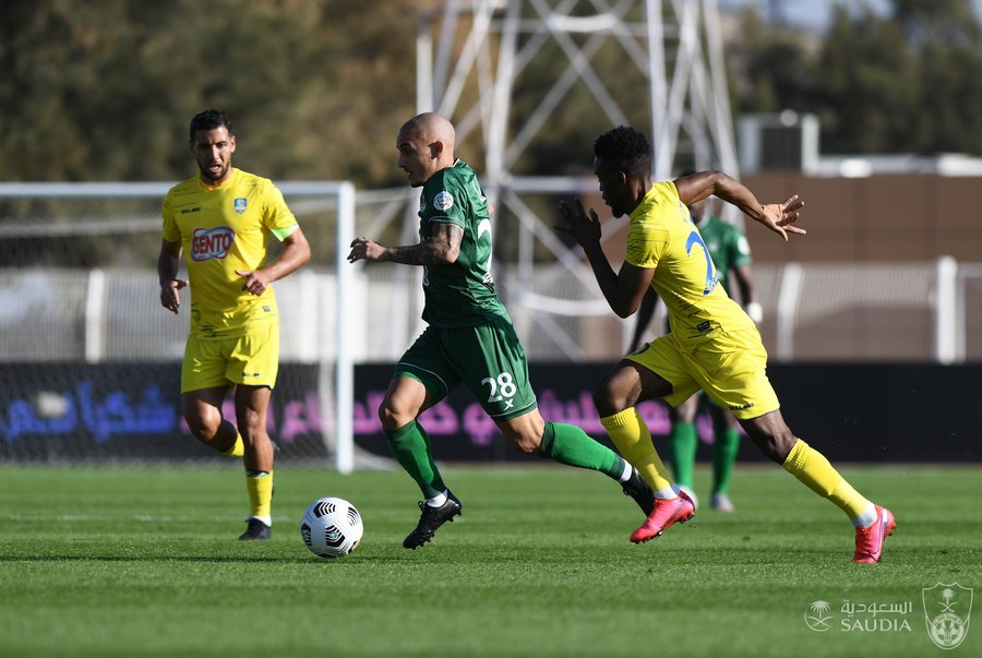 VIDEO | Mitriţă a dat două pase de gol pentru Al Ahli, într-un meci spectaculos, cu şapte goluri