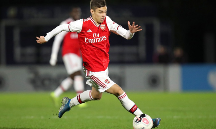 Cătălin Cârjan se pregăteşte cu prima echipa a lui Arsenal. VIDEO cu super execuţiile realizate la antrenamente
