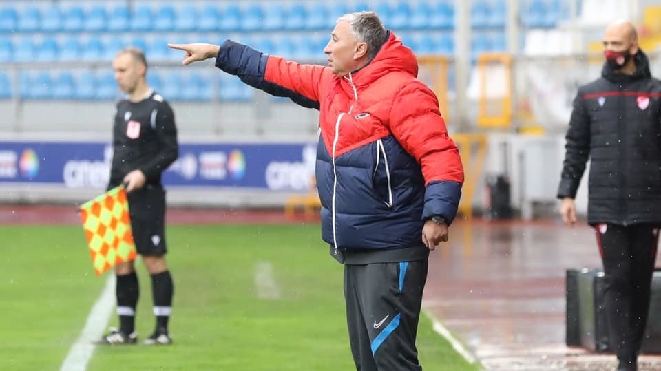 //i0.1616.ro/media/581/3142/38207/19975653/1/dan-petrescu-kaiseri.jpg
