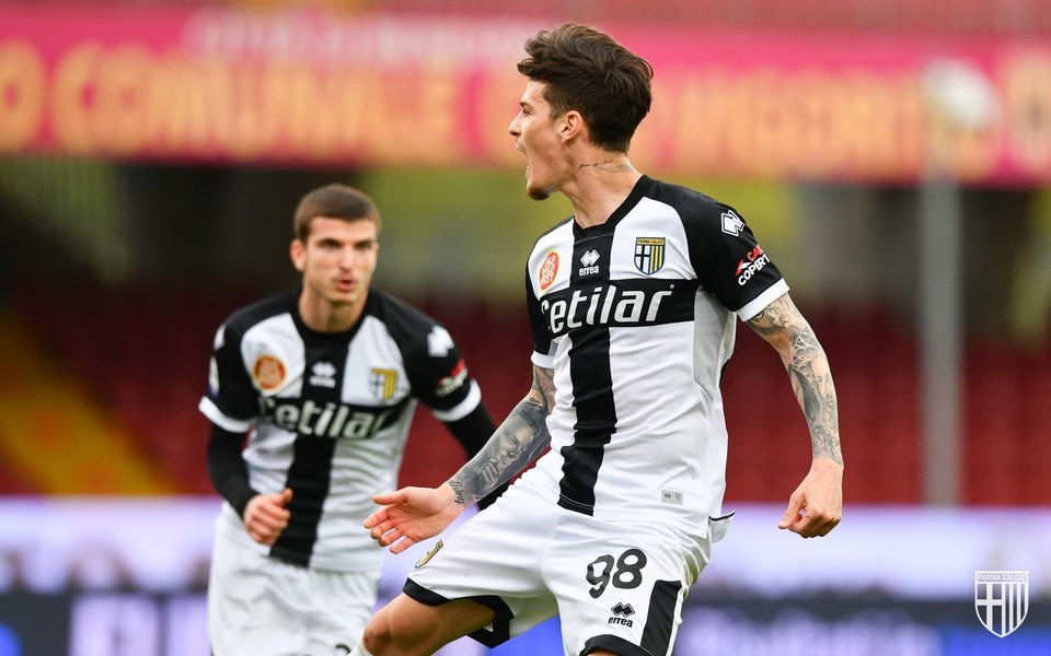 //i0.1616.ro/media/581/3142/38207/20217090/1/man-mihaila-parma.jpg