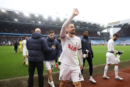 NEWS ALERT | Radu Drăguşin, titular cu Fulham? Tehnicianul lui Tottenham a făcut anunţul