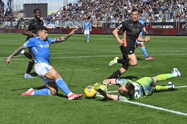 Ionuţ Radu, cel mai bun de pe teren cu Napoli. A primit o notă uriaşă!