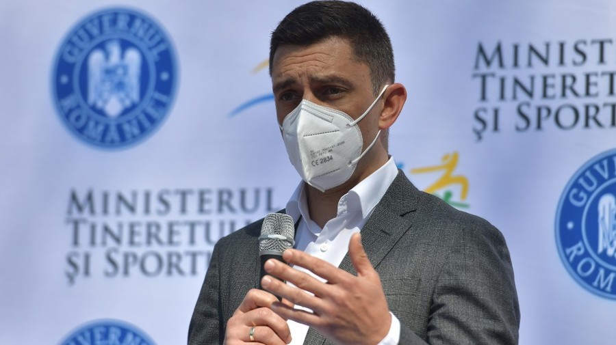 Managerul de comunicare al FRF a dezminţit informaţia ministrului Novak, potrivit căreia a fost crescut gradul de ocupare al Arenei Naţionale la meciurile din grupă