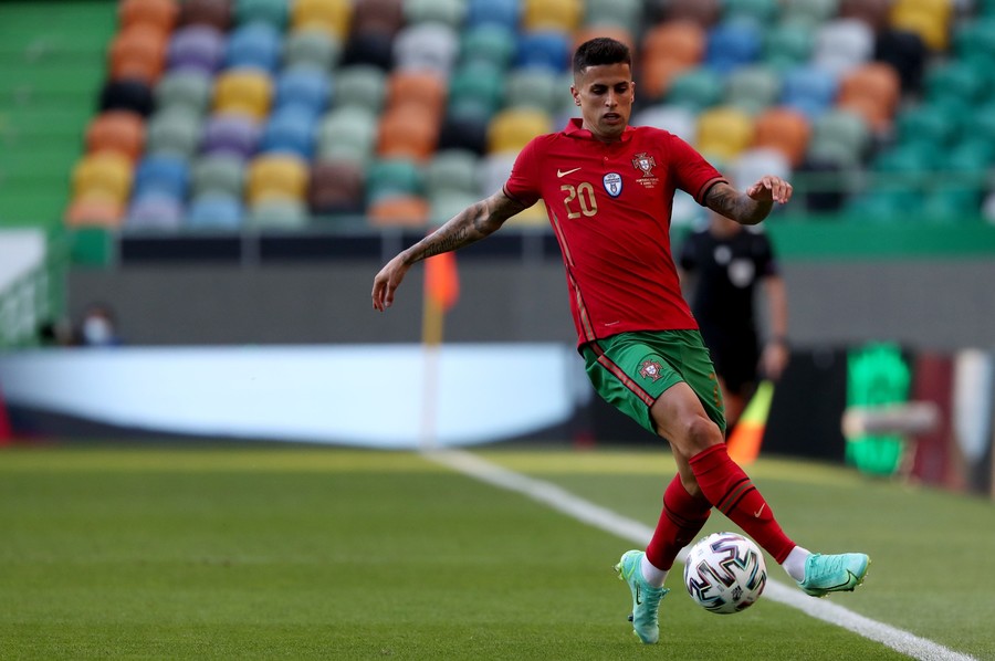 Alte probleme din cauza COVID-19. Portugalia l-a pierdut pe Joao Cancelo
