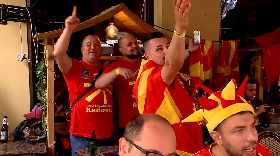 VIDEO | Centrul Vechi al Capitalei, asediat de fani ai Austriei şi Macedoniei de Nord. Meciul de pe Arena Naţională începe la ora 19:00