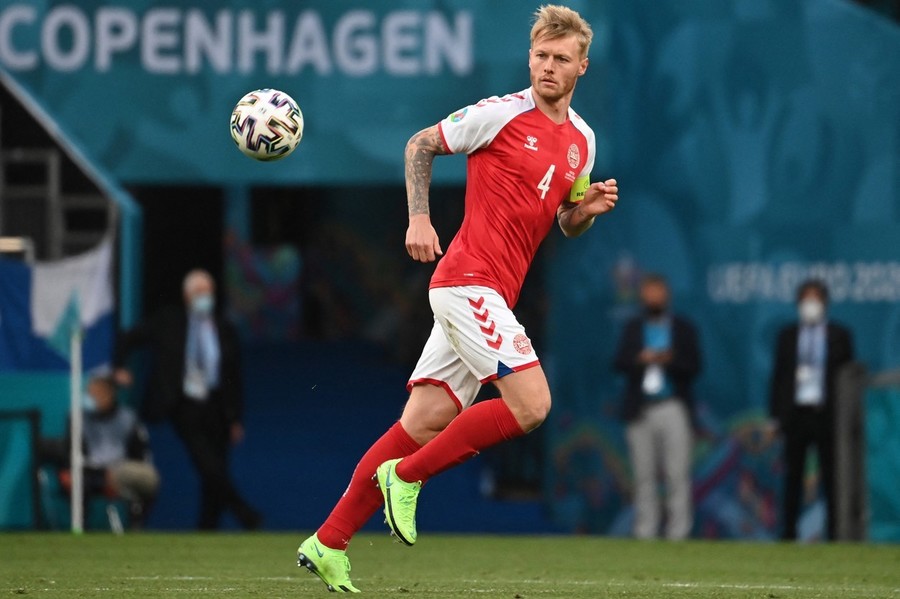 Curg laudele pentru Simon Kjaer: ”L-ai salvat pe prietenul tău Eriksen de la moarte. Eşti EROUL meu”
