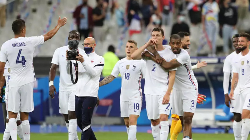 Jucătorii Franţei vor îngenunchea înaintea fiecărui meci de la EURO, în semn de solidaritate cu mişcarea Black Lives Matter