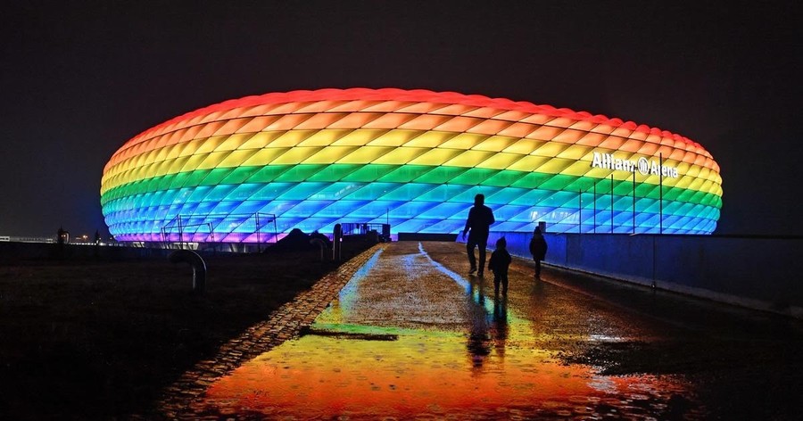 Nemţii contraatacă, după decizia UEFA privind susţinerea comunităţii LGBT. "La Munchen, nu vom fi împiedicaţi să trimitem un semnal clar Ungariei şi lumii"