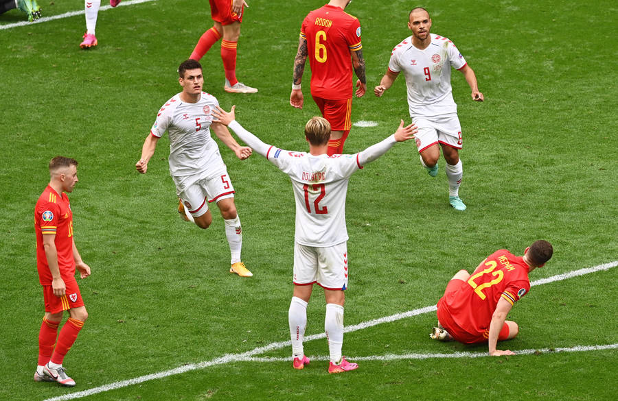 LIVE BLOG EURO 2020, optimi de finală | Ţara Galilor - Danemarca 0-4, la Amsterdam. Olanda sau Cehia, adversara danezilor în sferturi