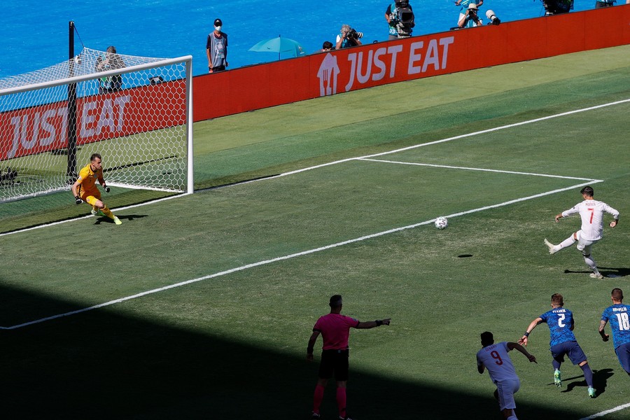 Spania a egalat un record negativ care data din 2000, după ce Morata a ratat penalty-ul cu Slovacia