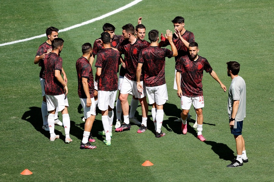 Tensiune între spanioli, după calificarea în semifinale la EURO. Luis Enrique s-a certat cu jurnaliştii la conferinţa de presă 