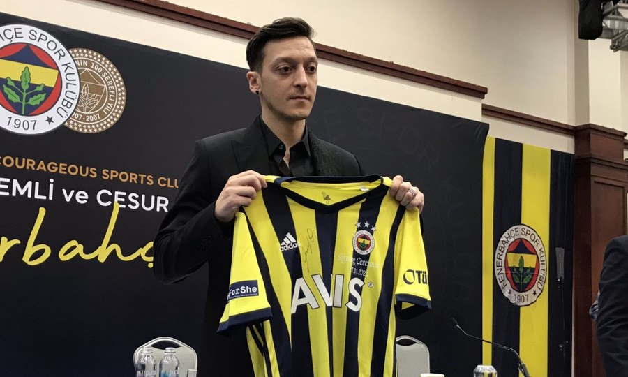 Ozil a explicat motivele pentru care s-a retras din naţionala Germaniei. ''După ce a apărut această poză, m-am simţit dispreţuit şi neprotejat”