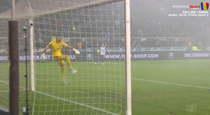 VIDEO | Autogol antologic marcat de portarul lui Hamburger SV, în Bundesliga 2