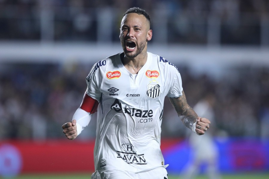 Neymar străluceşte ca pe vremuri! Starul brazilian a marcat cele trei goluri ale echipei Santos în meciul cu Juventude | VIDEO