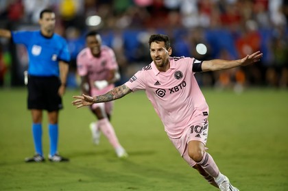 Fanii care nu l-au văzut pe Messi jucând în Hong Kong vor primi înapoi 50% din preţul biletelor
