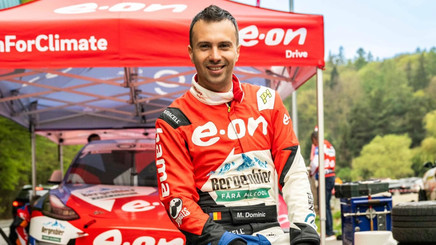 Istorie în motorsportul românesc: Dominic Marcu aduce primul titlu absolut într-un campionat de viteză în coastă cu o maşină electrică