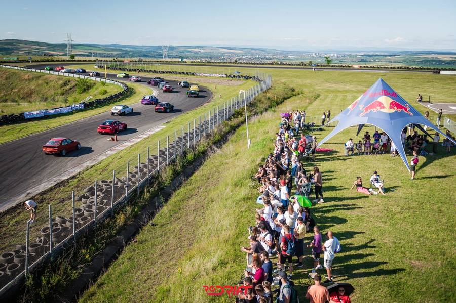 Un elev din clasa a 11-a, noul lider al Campionatului Naţional de Drift