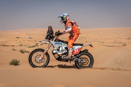 Emanuel Gyenes, locul 1 la Original by Motul şi poziţia 20 la moto în Dakar