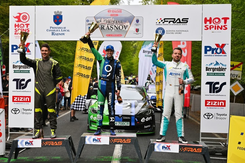 //i0.1616.ro/media/581/3142/38216/22014715/1/cp3-trs25-podiumgeneral.jpg
