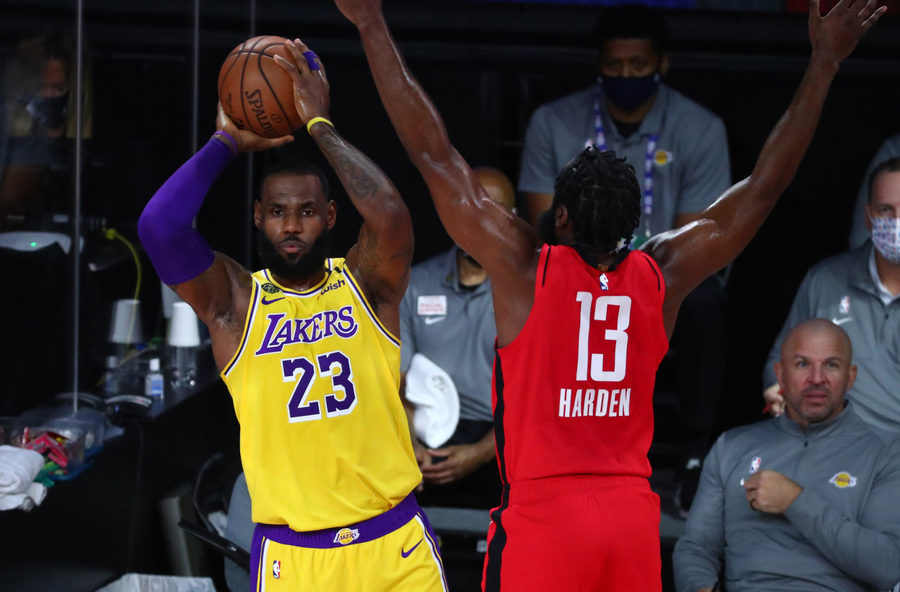 Los Angeles Lakers, prima dată în finala Conferinţei Vest a NBA după zece ani