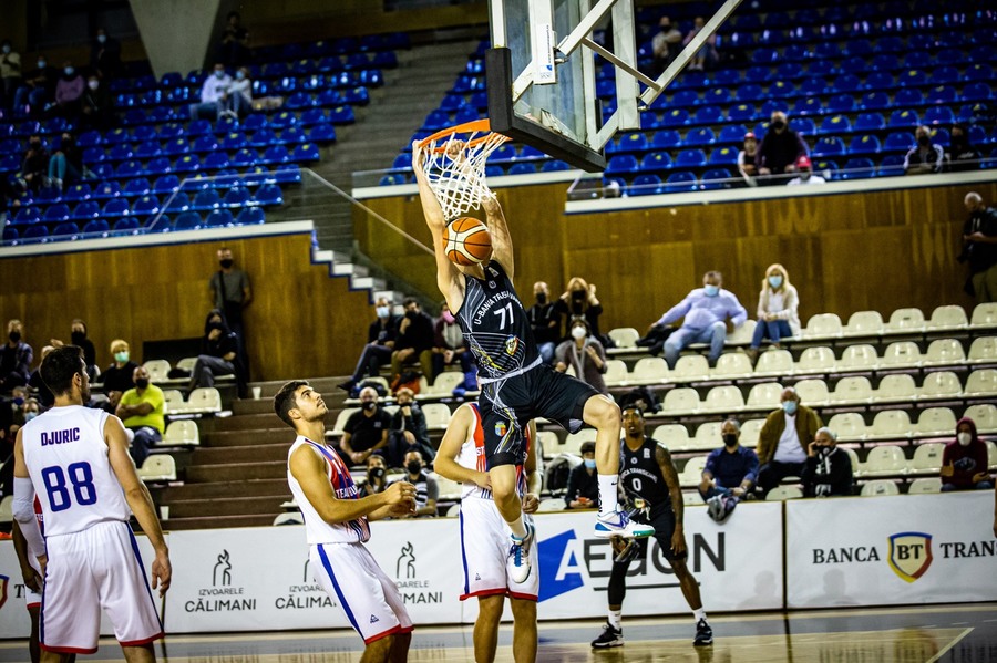 EXCLUSIV ǀ U-Banca Transilvania - Darüşşafaka Basketbol, astăzi, de la 19:30! Campioana României debutează în grupele Basketball Champions League, în direct la Look Sport+
